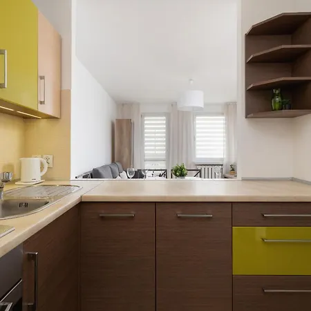 Close To Railway Station On The 7th Floor In By Renters Апартаменты