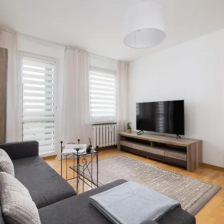 Close To Railway Station On The 7th Floor In By Renters *