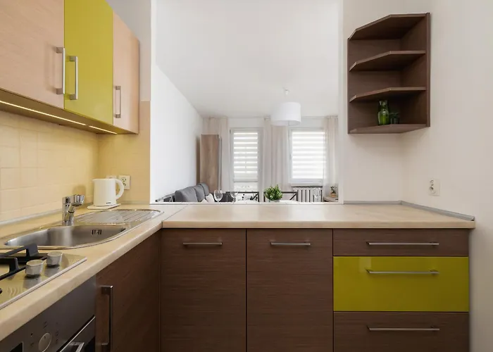 Close To Railway Station On The 7th Floor In By Renters Apartmán